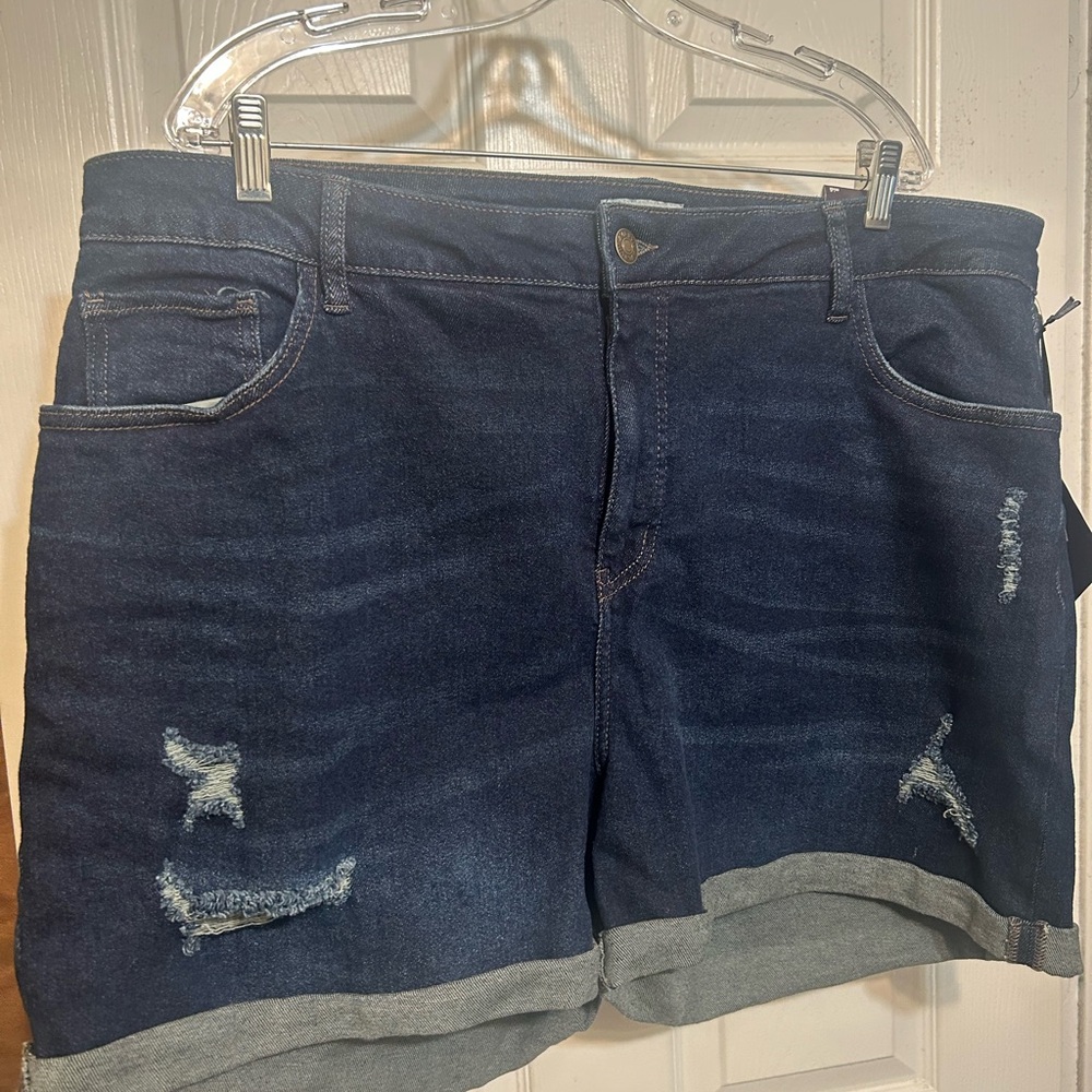 #203- NWT Ava and Viv Dark  Blue Distressed Women's Jean Shorts- size 20w
